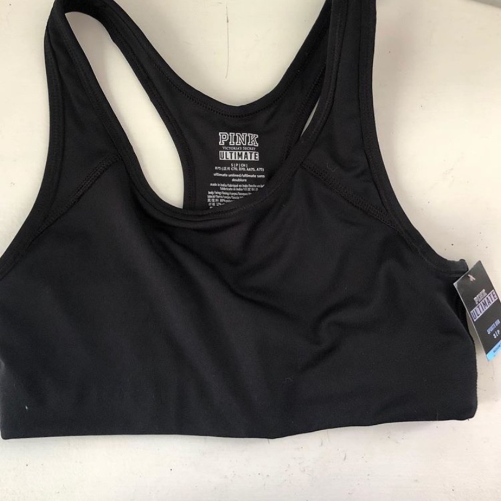 sports bra